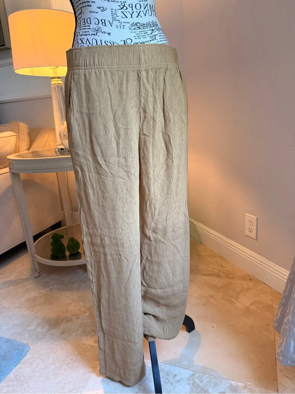 EUC | Sz Medium | Gap Crinkle Pull On Wide Leg Pants Tan Beige